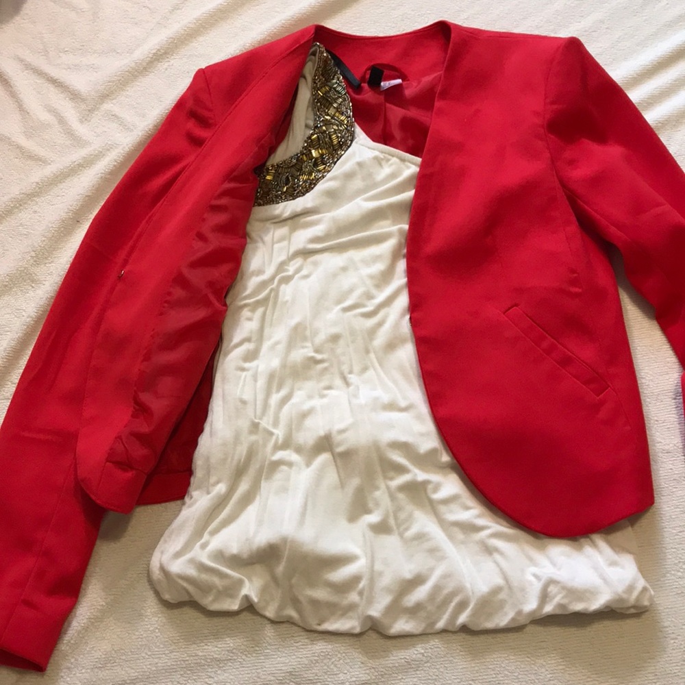 Top + blazer - Picture 2 of 7